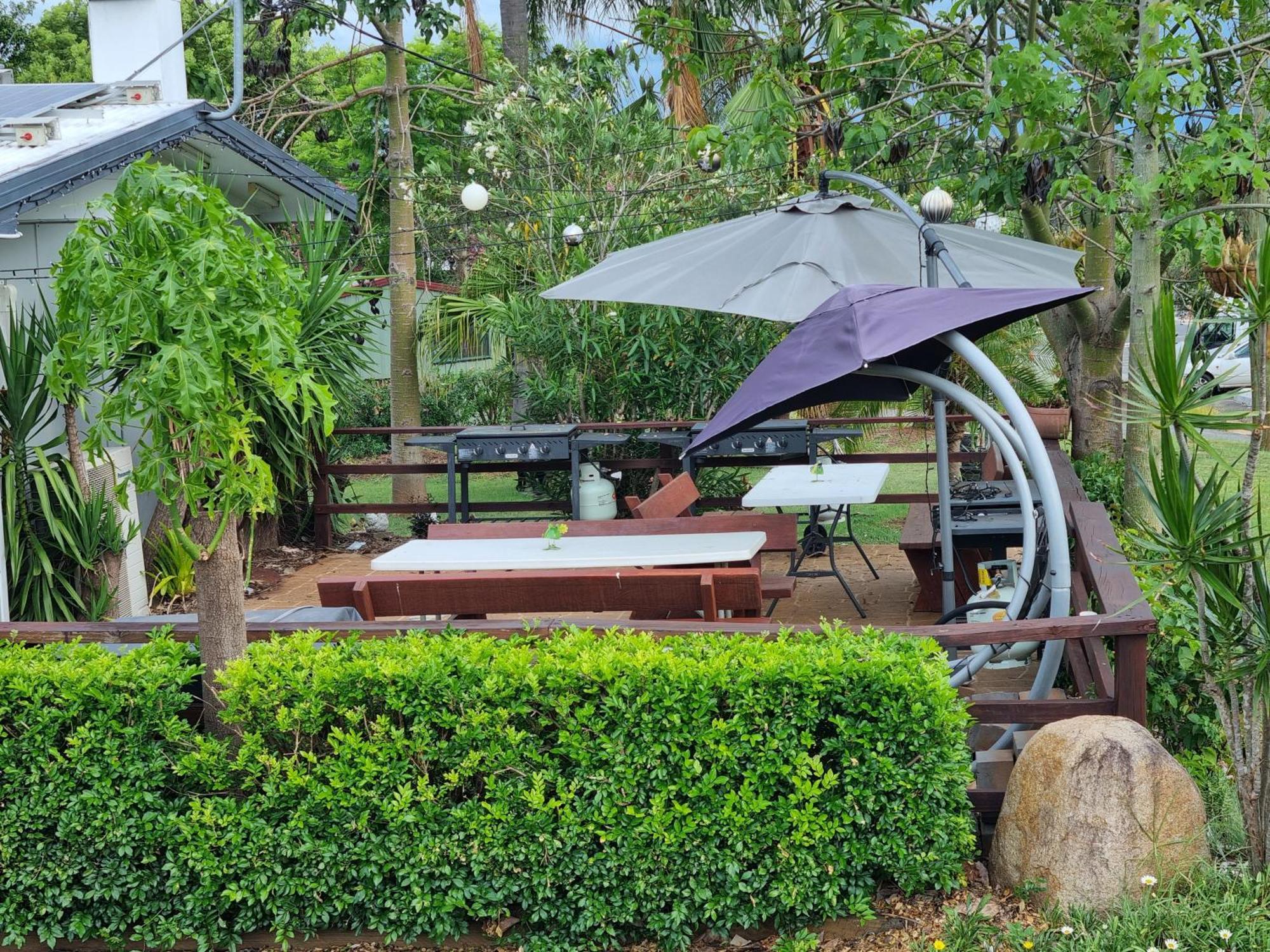 Y Motels Yarraman Extérieur photo
