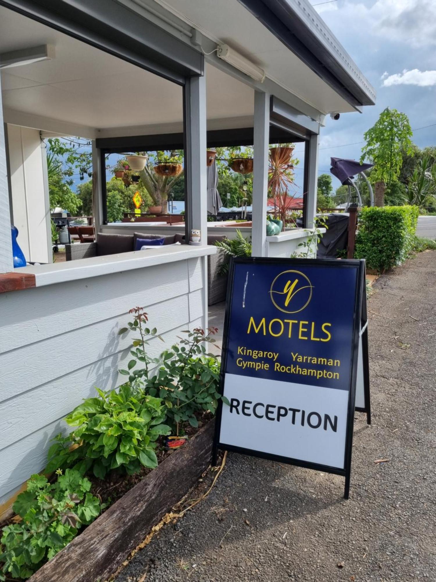 Y Motels Yarraman Extérieur photo