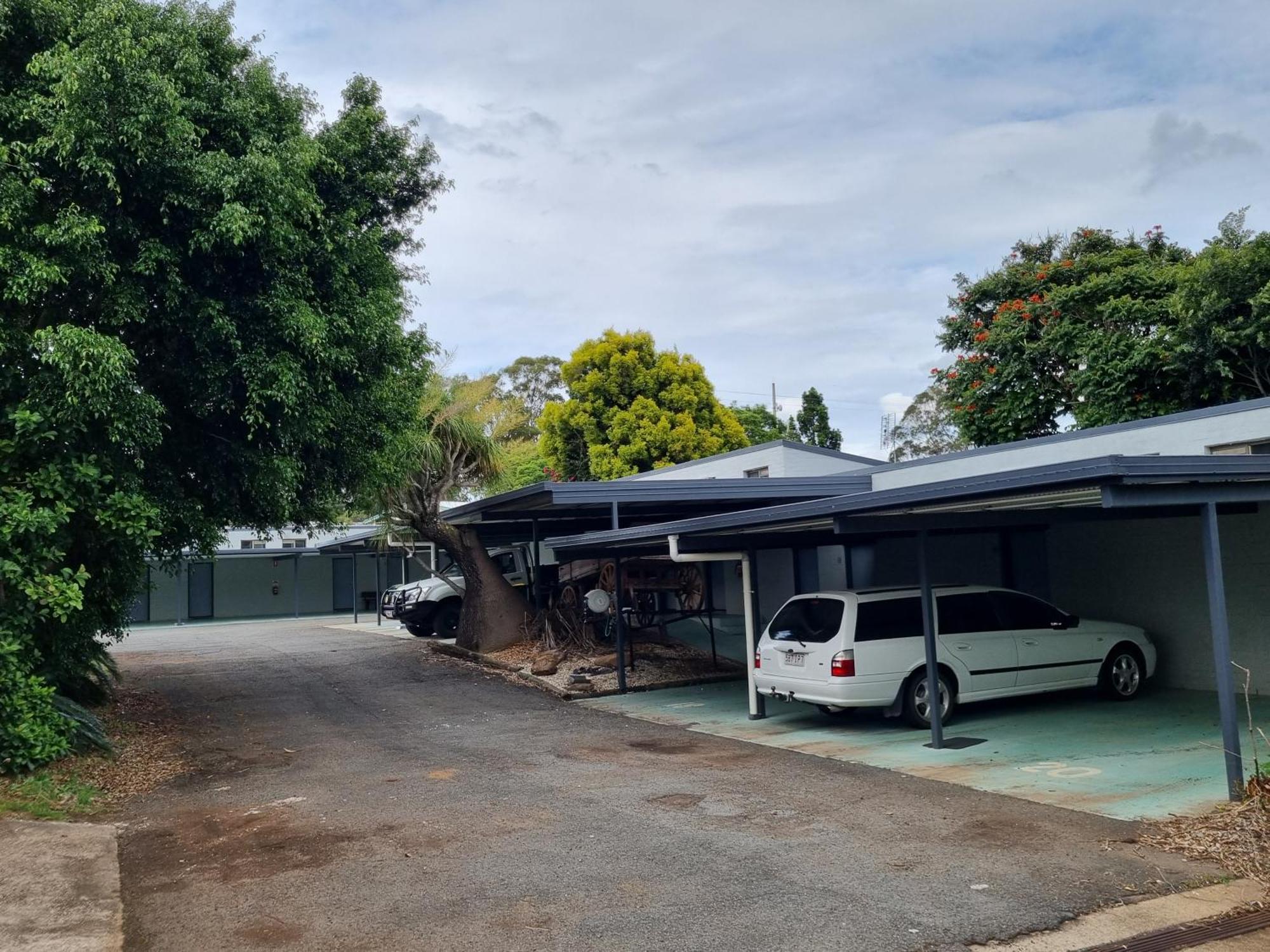 Y Motels Yarraman Extérieur photo